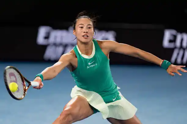 La china Zheng jugará la final ante Sabalenka