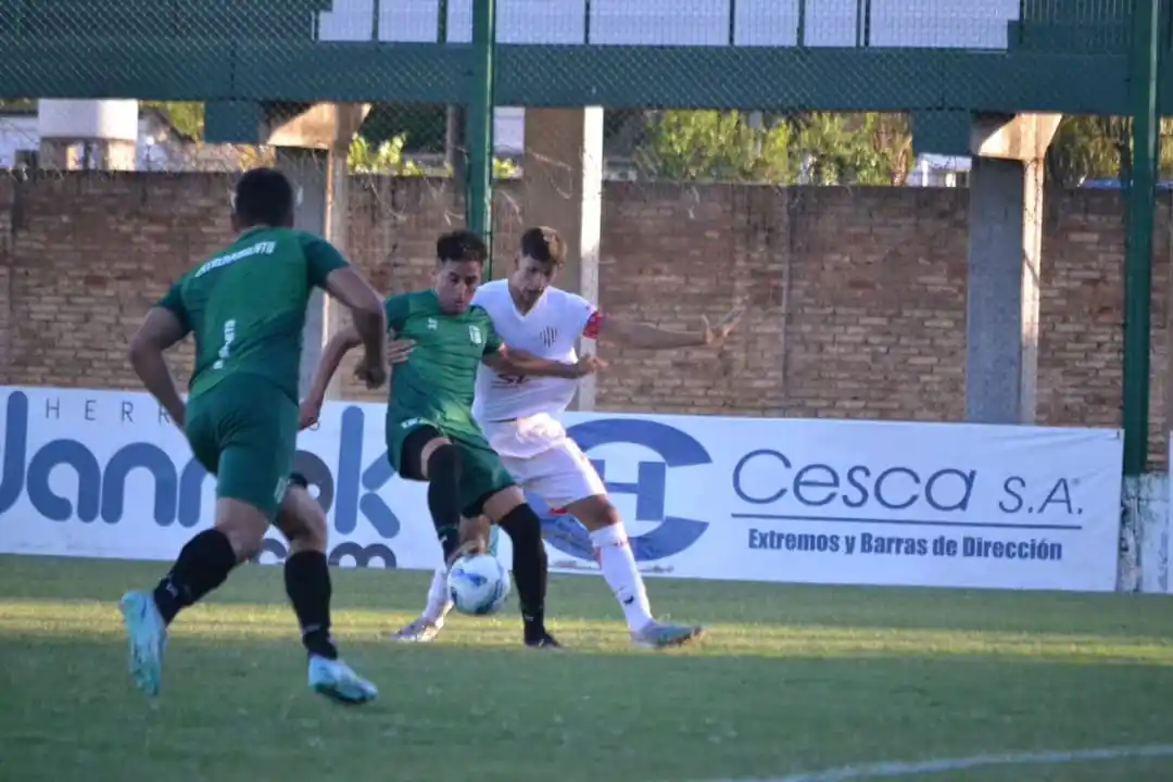 Sportivo y Unión no pudieron abrir el marcador