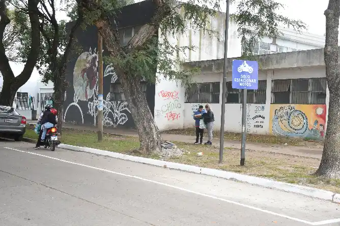 Nuevos espacios para motos y bicicletas en Chascomús