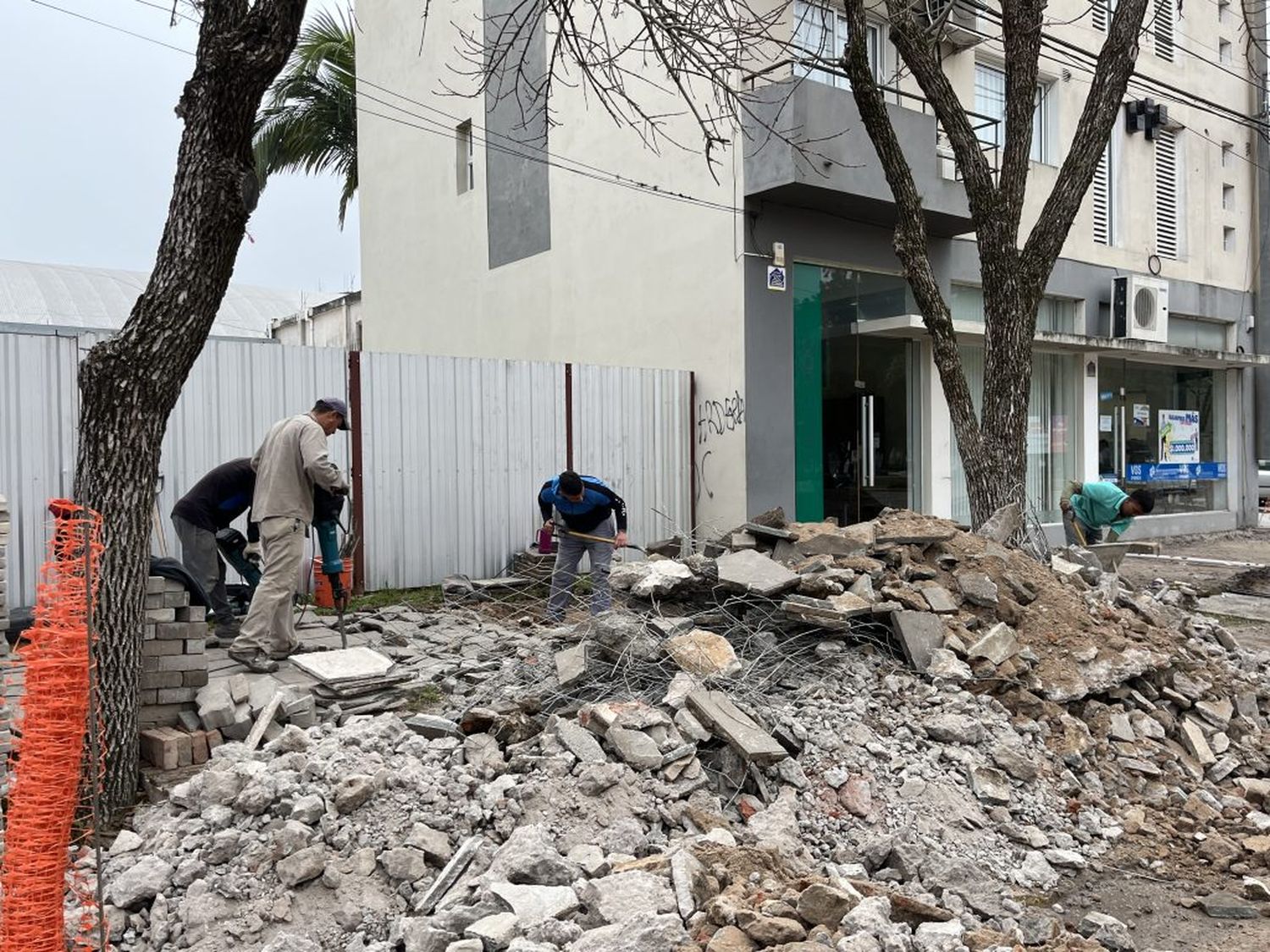 Continúa la remodelación del centro comercial a cielo abierto en Avellaneda