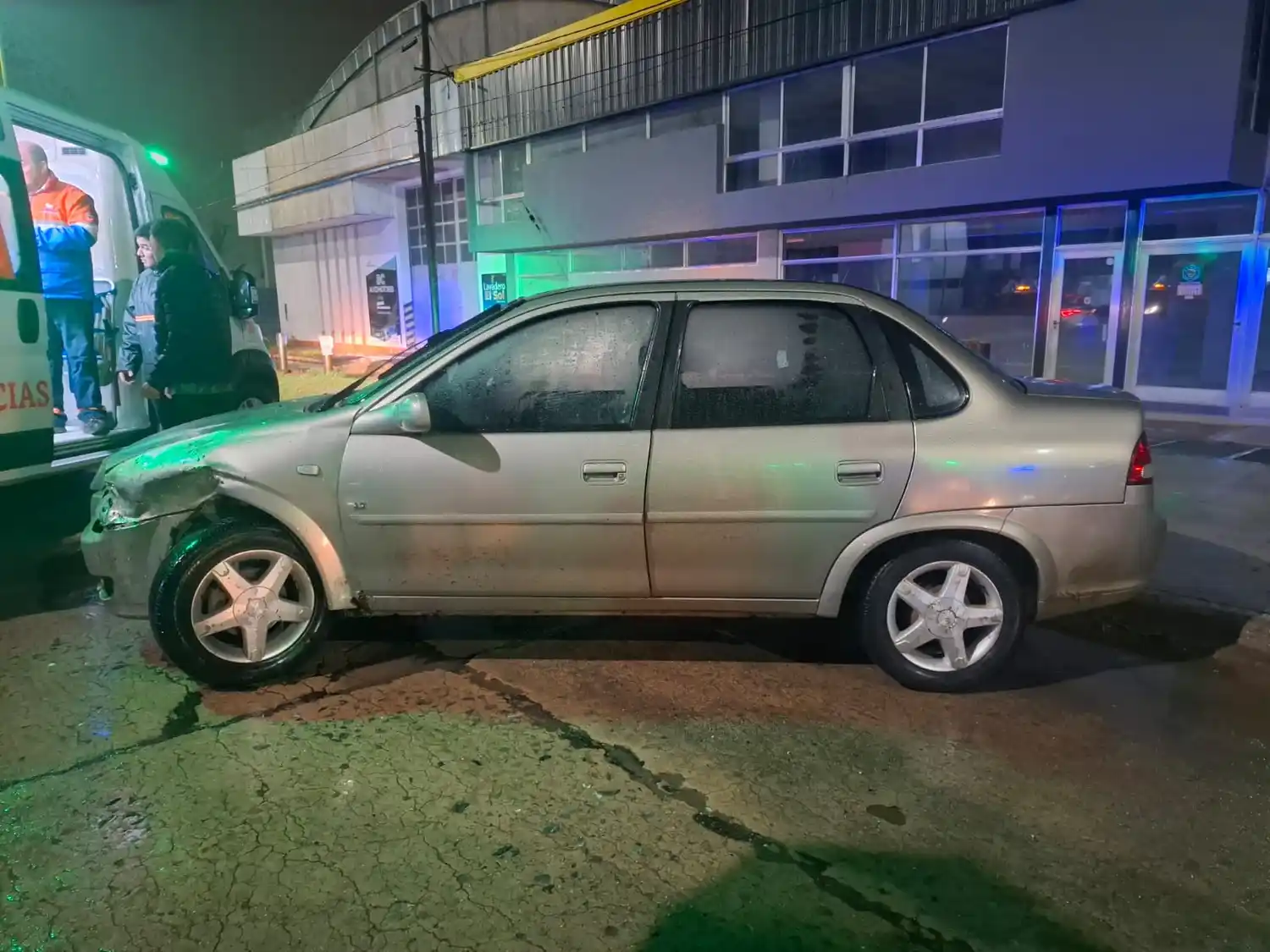El accidente ocurrió a las 4 de la madrugada de este domingo.