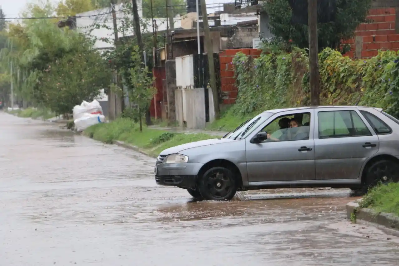 Al alerta naranja por tormentas se sumó uno amarillo por fuertes vientos