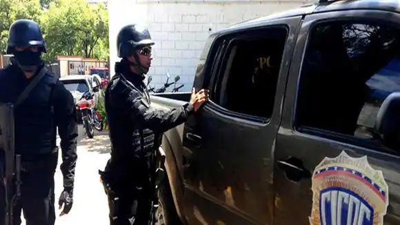 LA METIÓ EN UN SACO Y LA ENTERRÓ: hombre violó y le cortó la cabeza y los brazos a su esposa en Miranda  