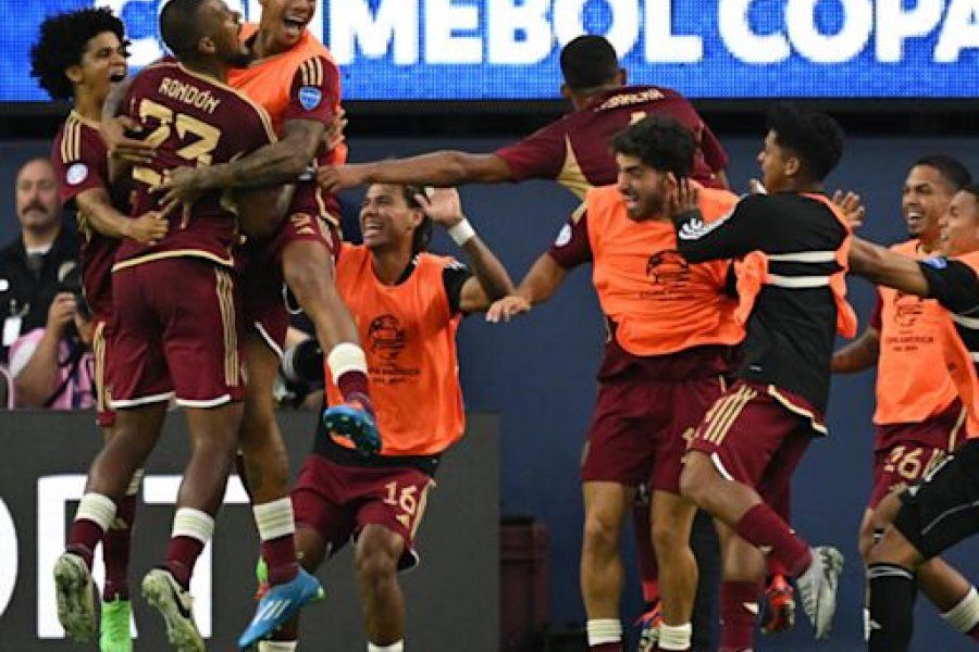 Venezuela venció a México y se metió en cuartos de final