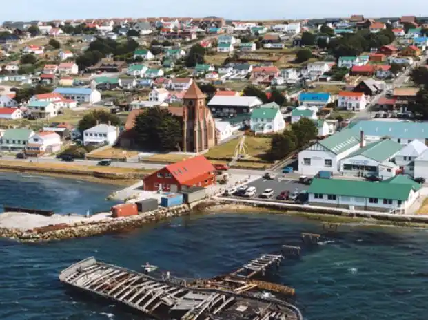 Dos bahienses varados en Malvinas: Quedaron sin plata y sin comida