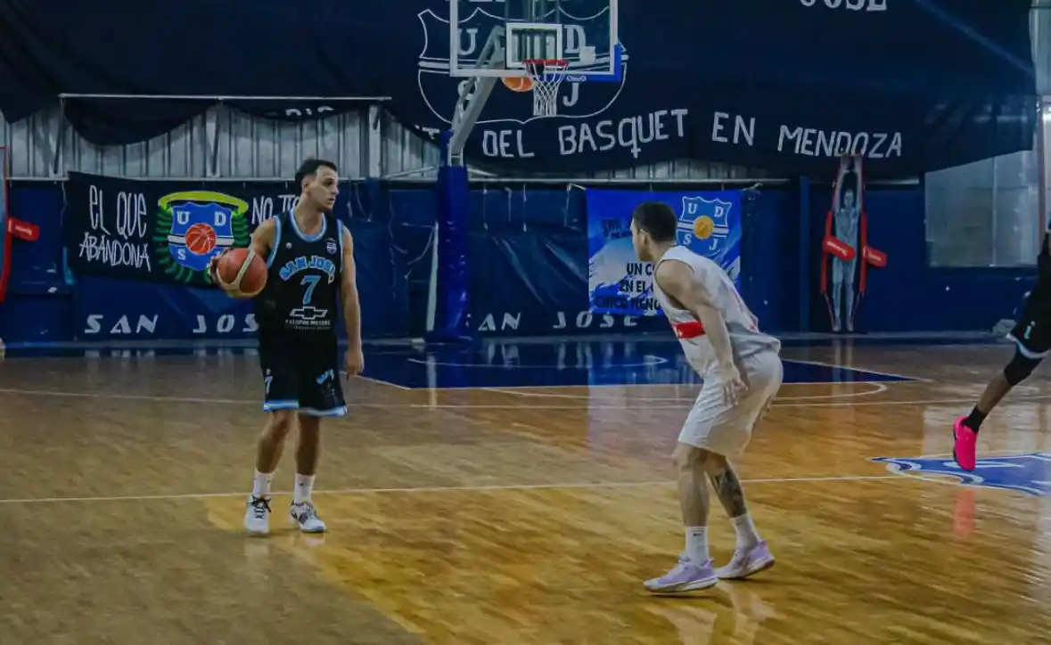 Silveira fue la figura del partido en la victoria de San José.