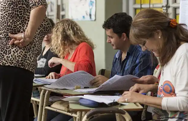 ¿Qué autoridades de mesa tendrán franco el lunes?