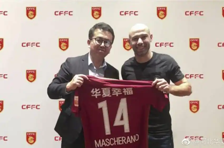 Los chinos le dieron la bienvenida a Mascherano