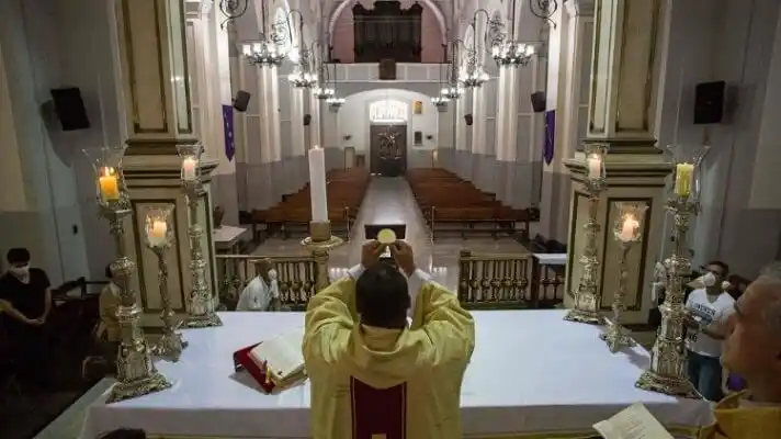 LA COVID-19 NO PERDONA SOTANAS: alta cifra de contagios y enfermos entre sacerdotes en Venezuela