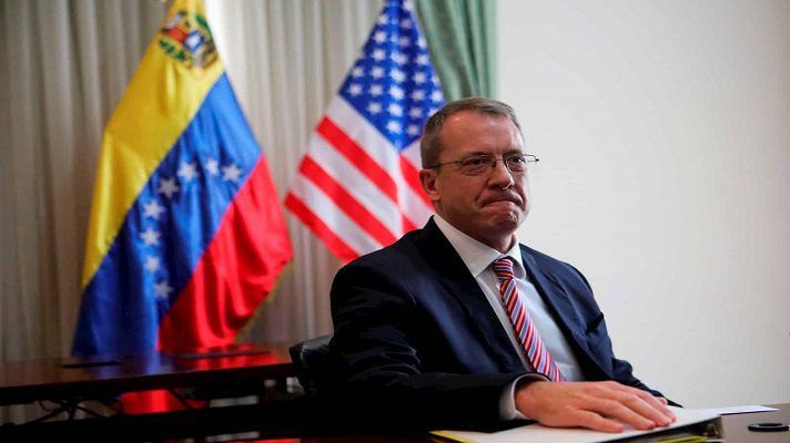 James Story DESMIENTE A DIOSDADO: “EE.UU. no le entregó mil millones de dólares a la oposición”