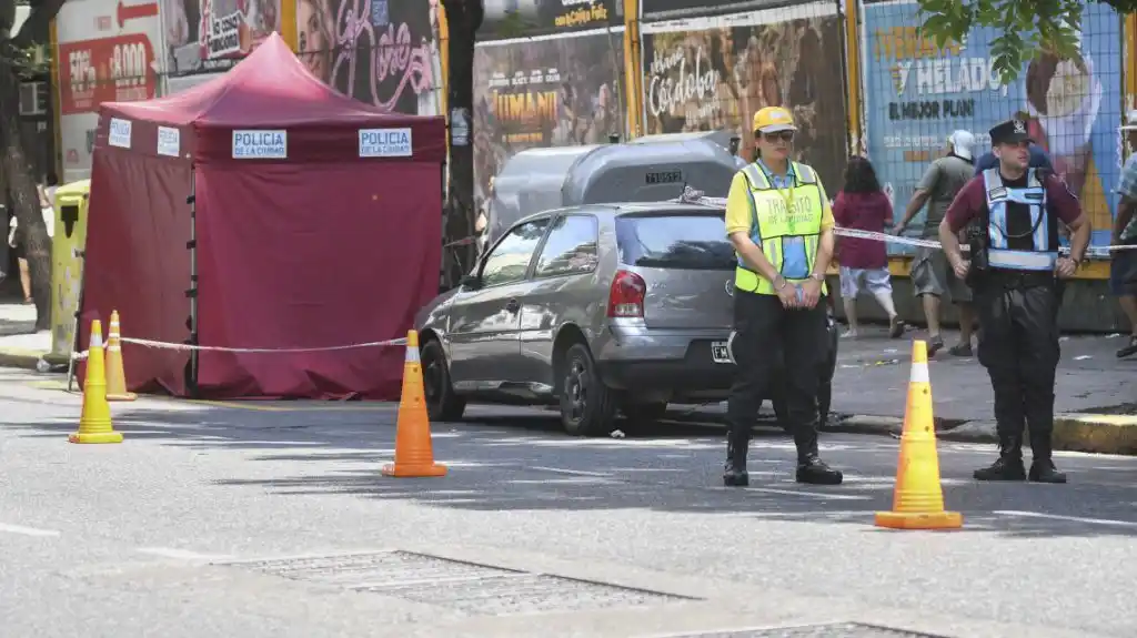 Dos detenidos tras atropellar y matar a un peatón a metros del Congreso Nacional