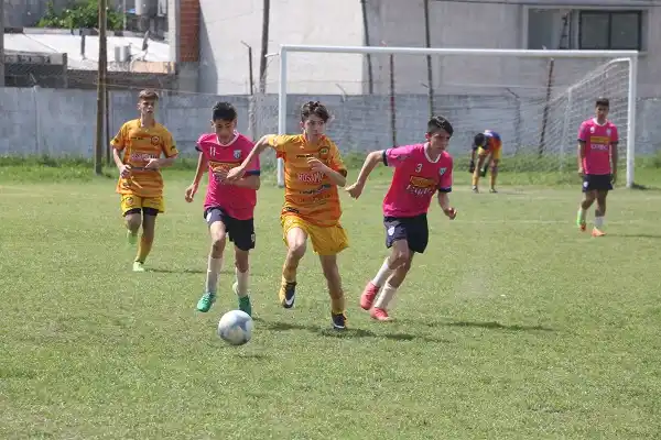 Juventud ganó en octava y perdió en séptima y novena
