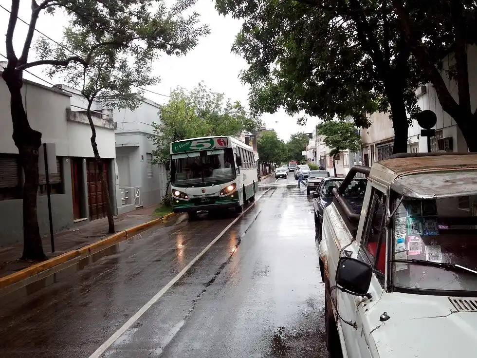 San Martín: Comenzó el funcionamiento del carril exclusivo para colectivos