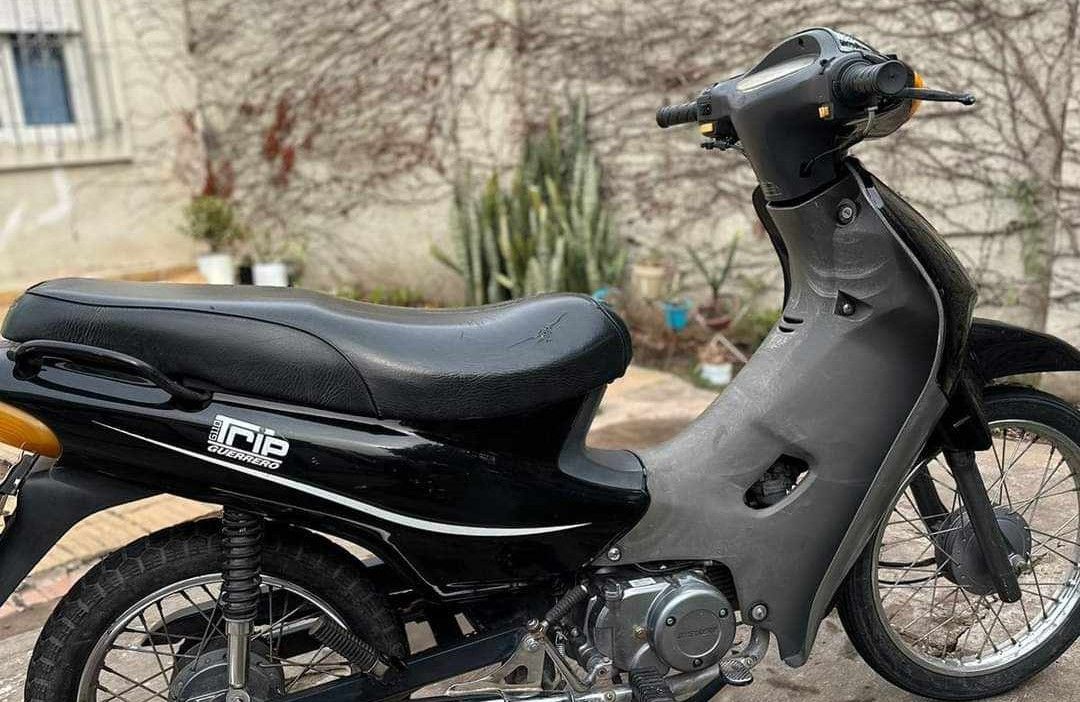 La moto Guerrero Trip fue sustraída del patio de una vivienda.