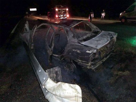 Despiste e incendio de un auto en la ruta 12