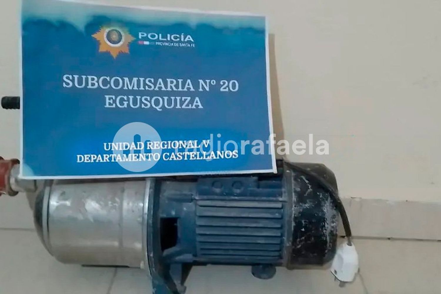 Un grupo de adolescentes hizo un boquete y robó una bomba centrífuga de una casa