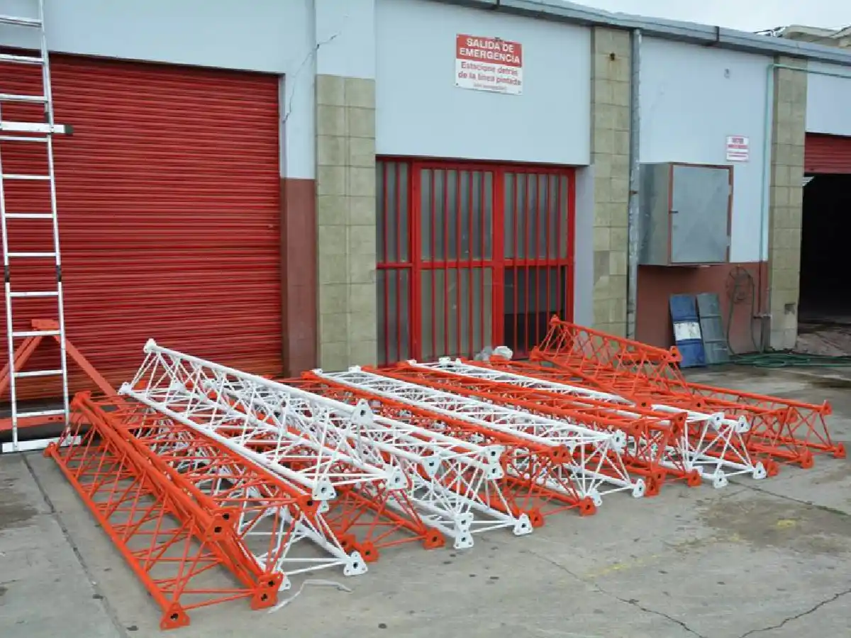 Bomberos inició los trabajos para reponer su antena