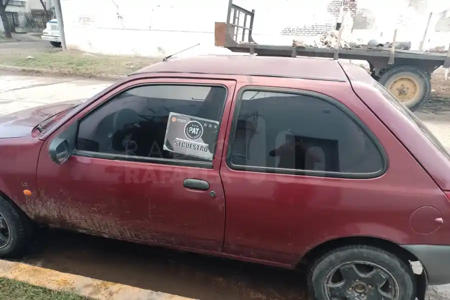 En pleno chequeo de vehículos, detectaron un auto con pedido de secuestro
