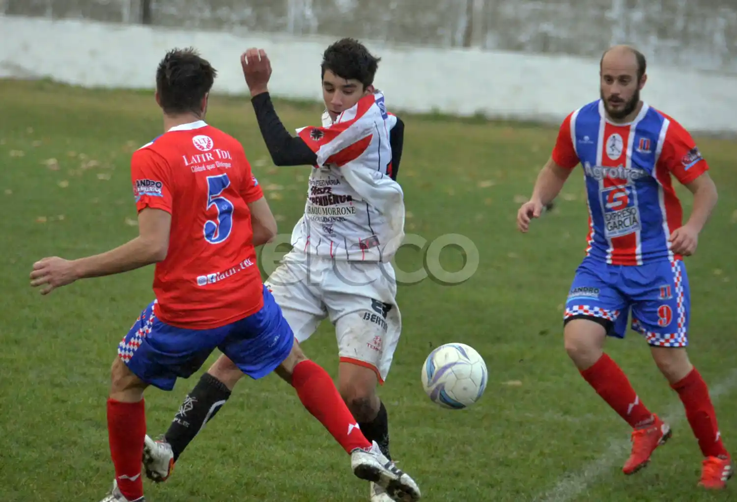 Ferro visitará a Defensores del Cerro e Independiente recibirá a Gimnasia.