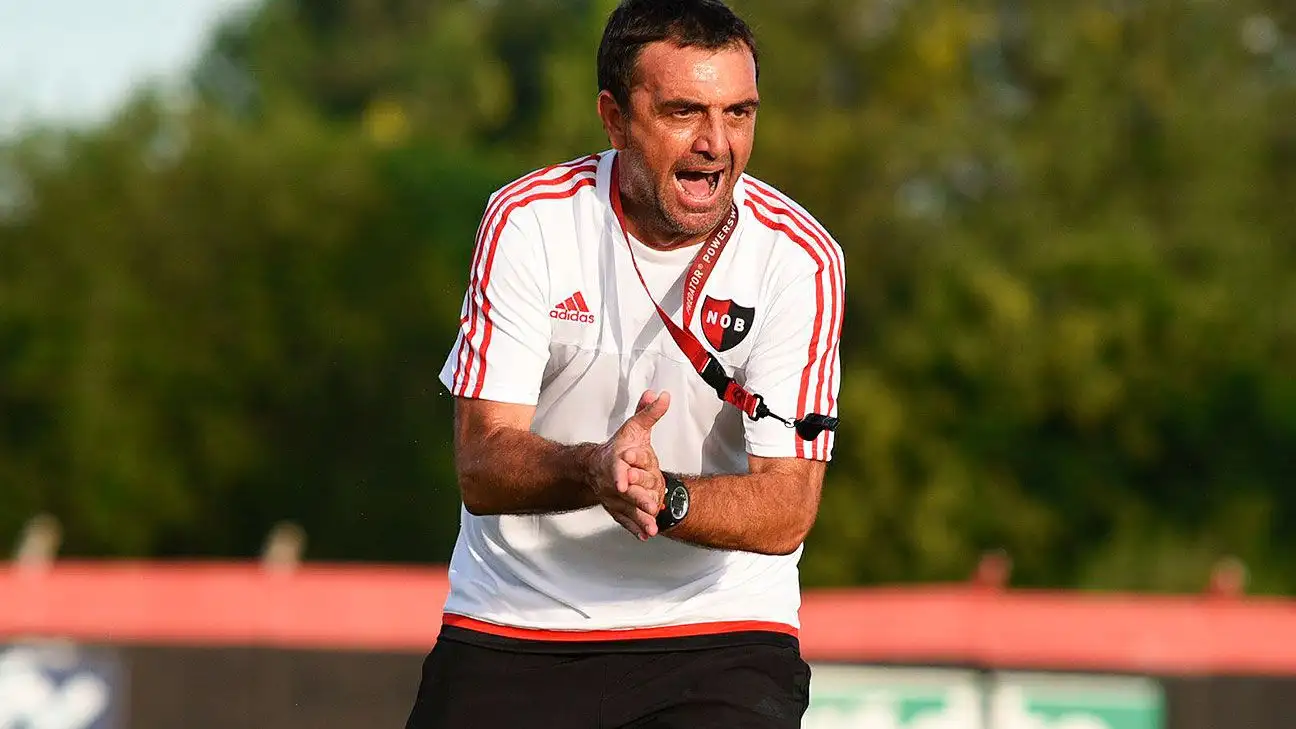 Osella no es más el técnico de Newell´s
