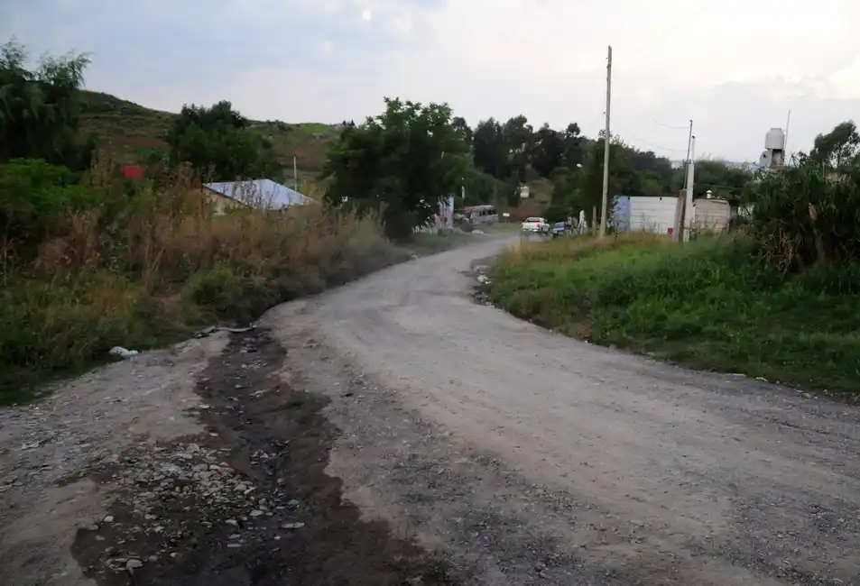 Vecinos de Paraguay al 800 se sienten abandonados