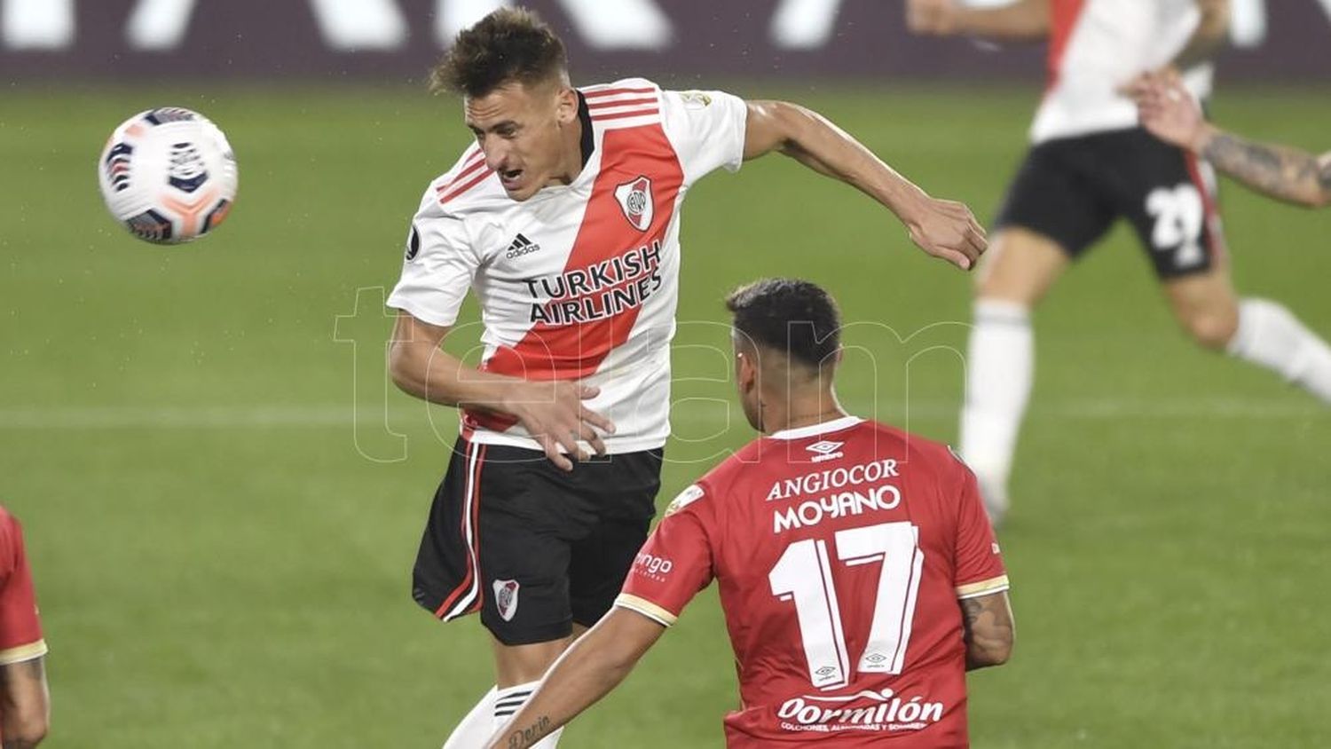 River empató con un Argentinos aguerrido y dejó la serie abierta