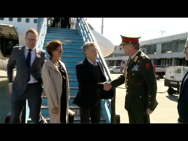 Macri llegó a Holanda, donde se reunirá con los reyes