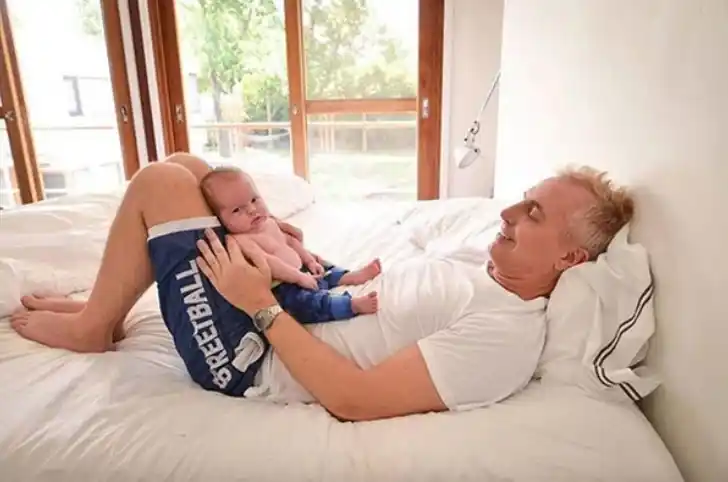 Marley celebró los primeros dos meses de Mirko