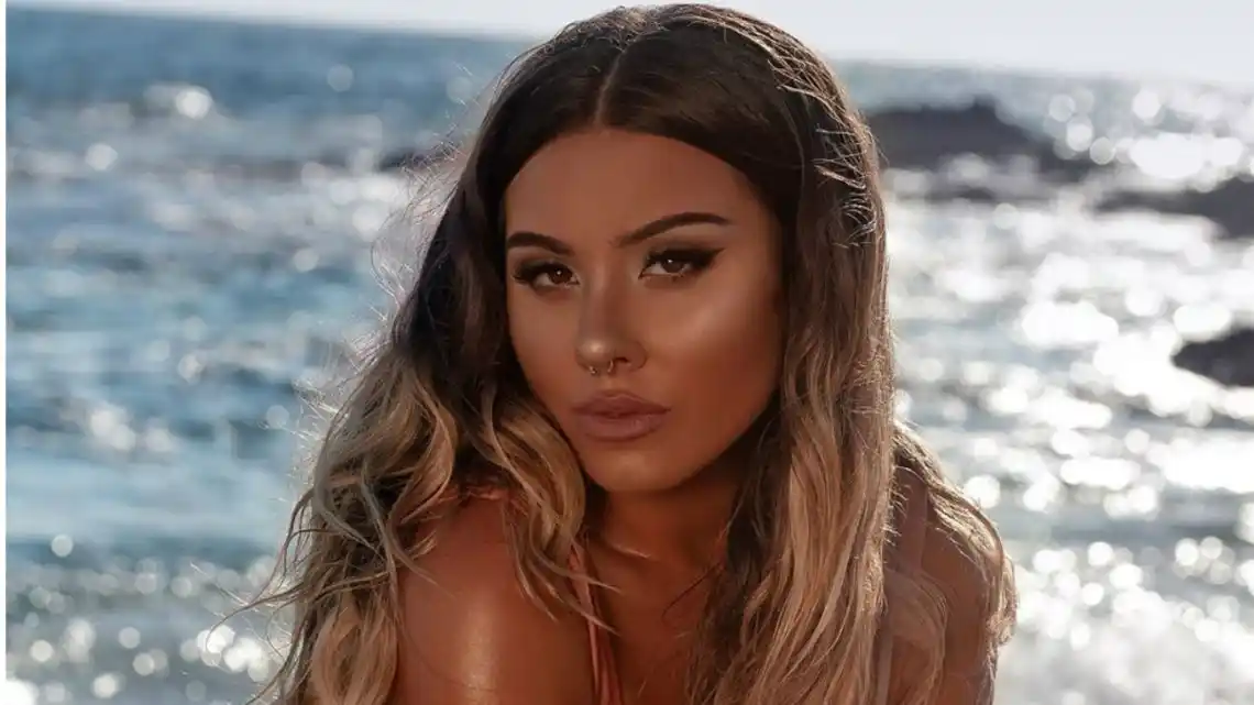 El destape hot de Candela, la hermana de Eva de Dominici