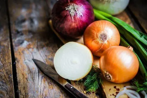 IMPERDIBLE: El milagro de la cebolla para un cabello largo y abundante