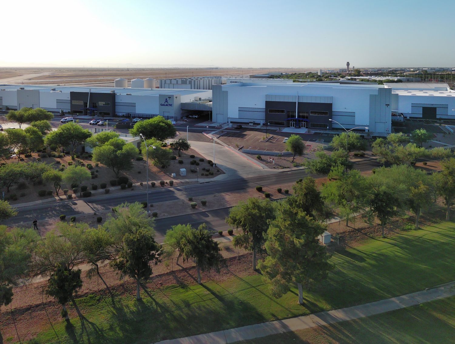 Virgin Galactic finaliza la construcción de su nueva fábrica en Phoenix