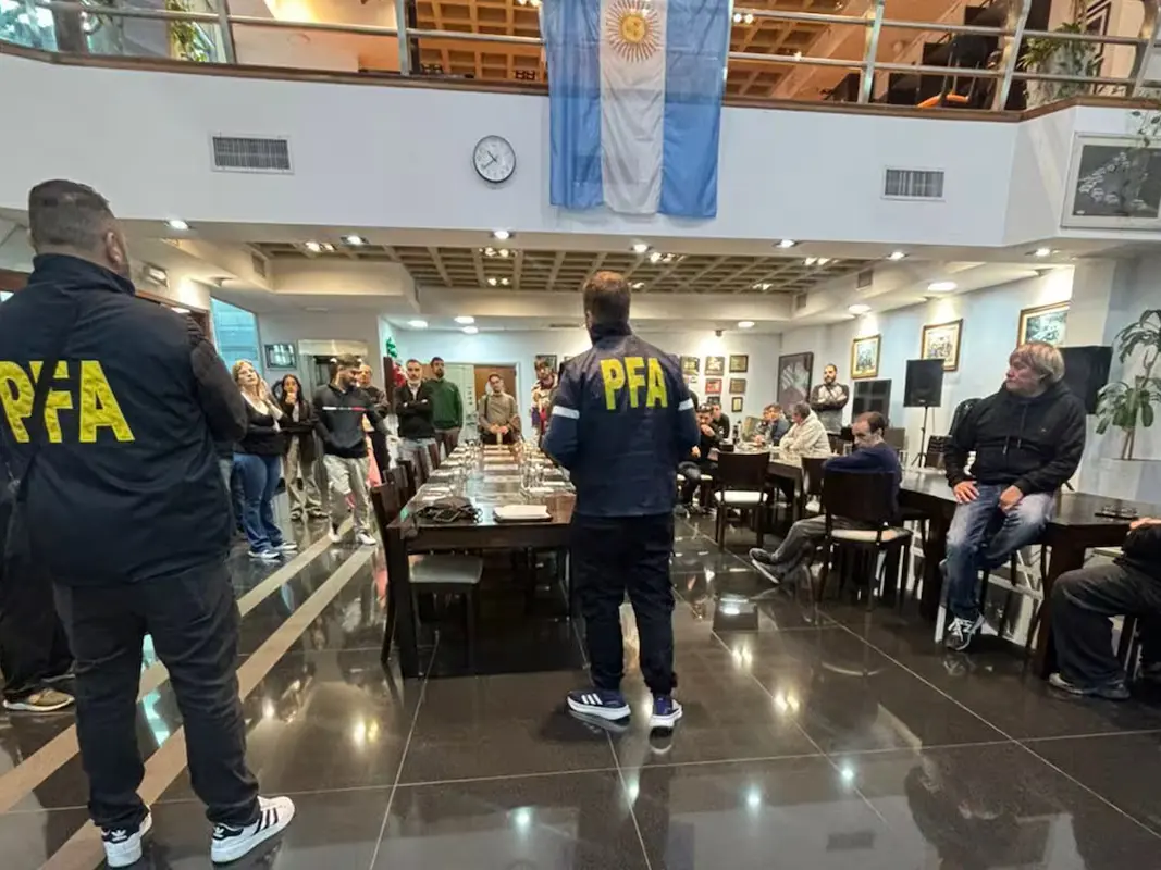 La Policía Federal allanó la sede de la Asociación Corredores de Turismo Carretera (ACTC) . FotoPFA