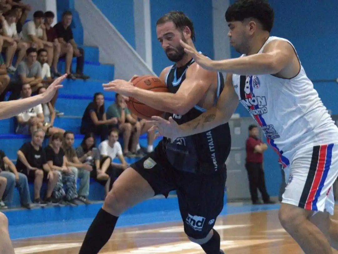 La Crema pudo lograr su primera victoria en la Liga federal: fue 83 a 58 ante Unión y Juventud de Bandera. Foto :Prensa AR