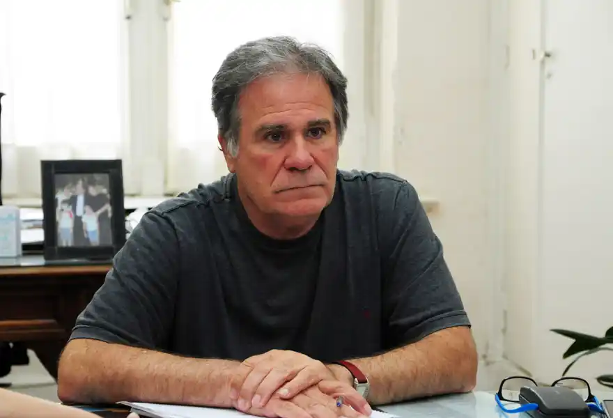Para Elichiribehety, si Lunghi decide ser candidato deberá dialogar con Marcos Nicolini 