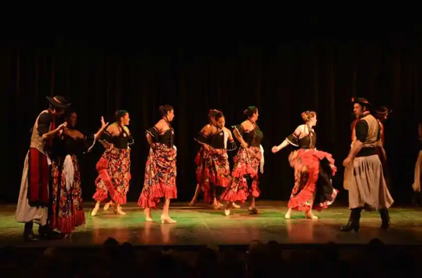 Comenzó la semana del folklore en Mar del Plata