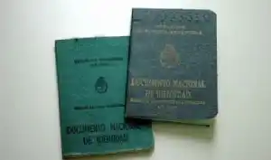 Aclaran que sí se podrá votar con los viejos DNI de tapa verde