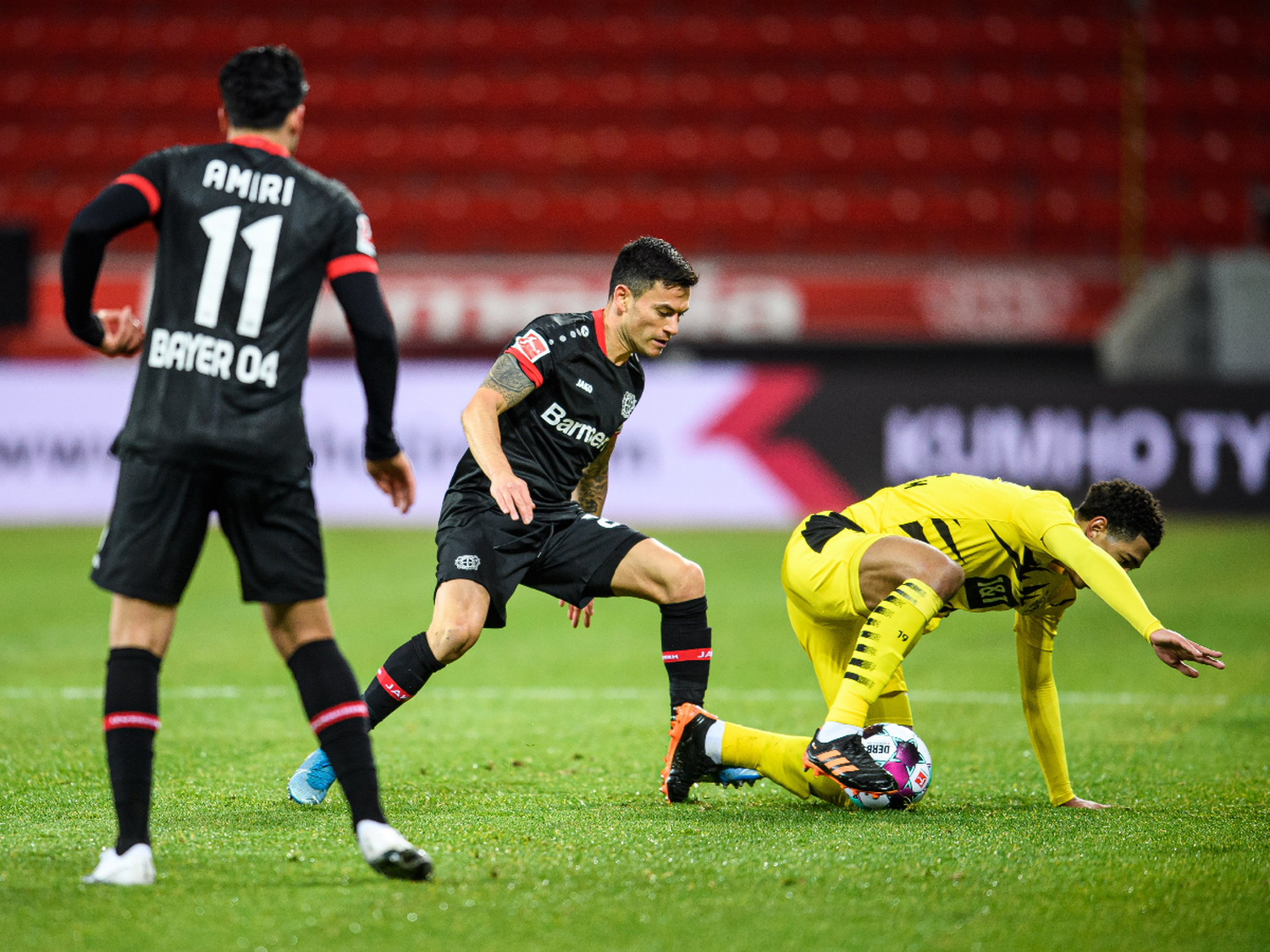 Bayer Leverkusen, con Alario de entrada, volvió al triunfo 