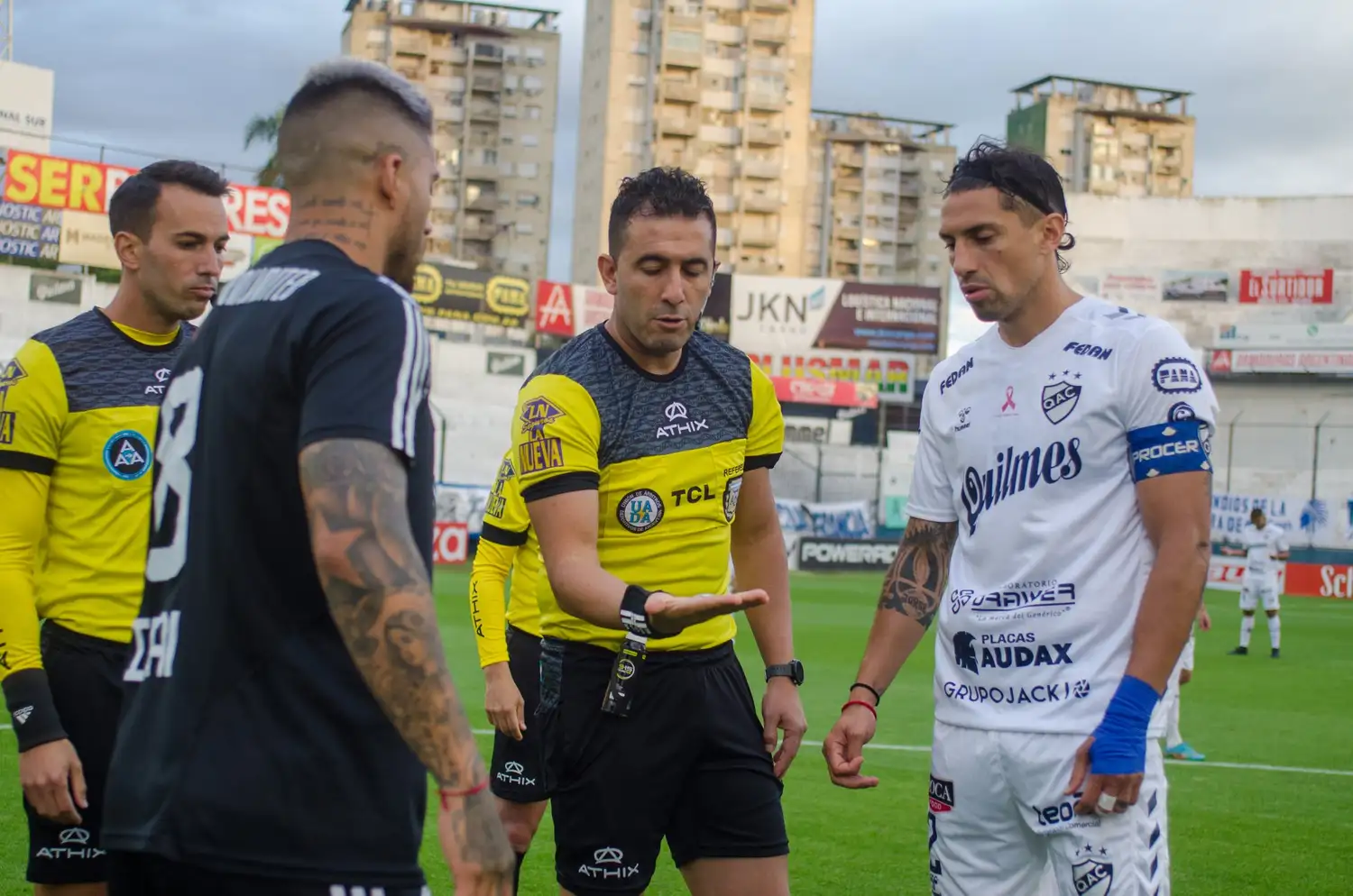 Riestra y Estudiantes (RC) se metieron en semifinales