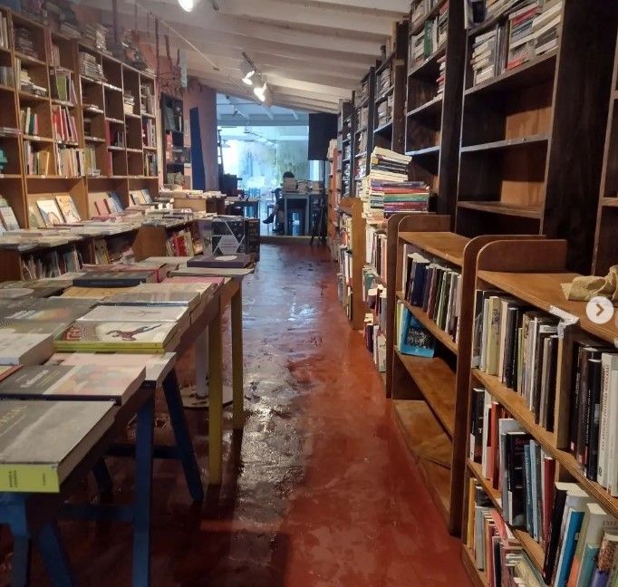 San Isidro: Se inundó una histórica librería y piden de la solidaridad de la comunidad