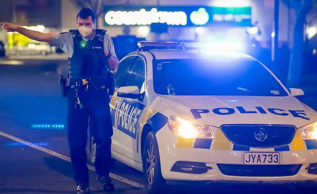Seis colombianos y un argentino arrestados en Nueva Zelanda por tráfico de drogas