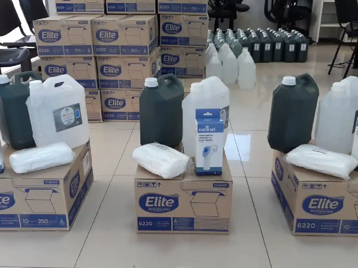 Entregaron kits de bioseguridad a escuelas