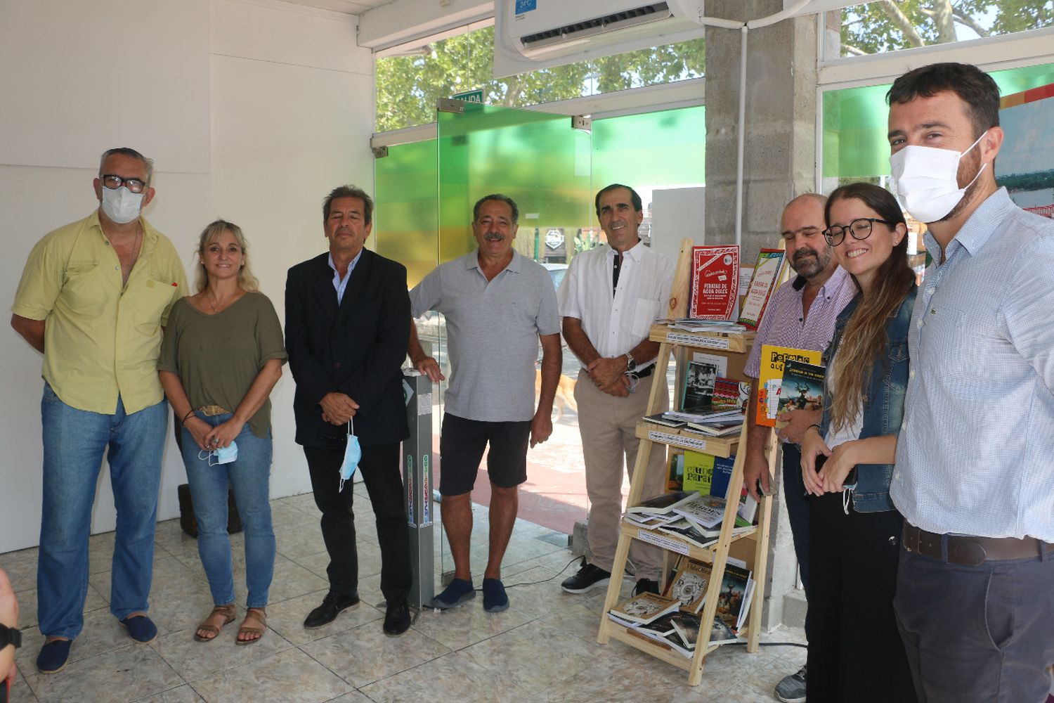 En las nuevas Oficinas de Turismo, presentaron Libros de la Ciudad/2820