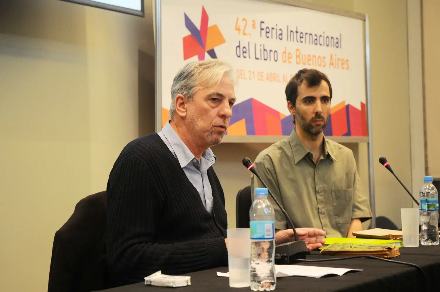 Se presentó “Ciudades, campos, pueblos, islas” en la Feria del Libro de Buenos Aires