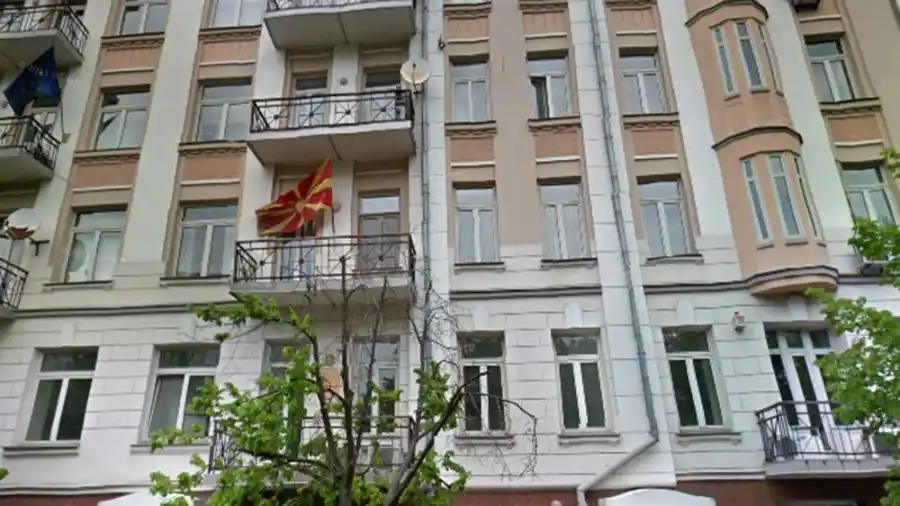 Piden a quienes viajen a Ucrania que mantengan contacto con la Embajada