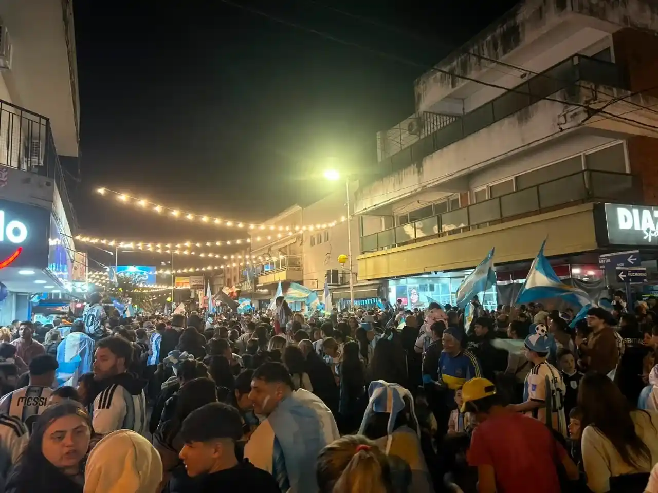El domingo Argentina enfrentará a España por la final del Mundial.