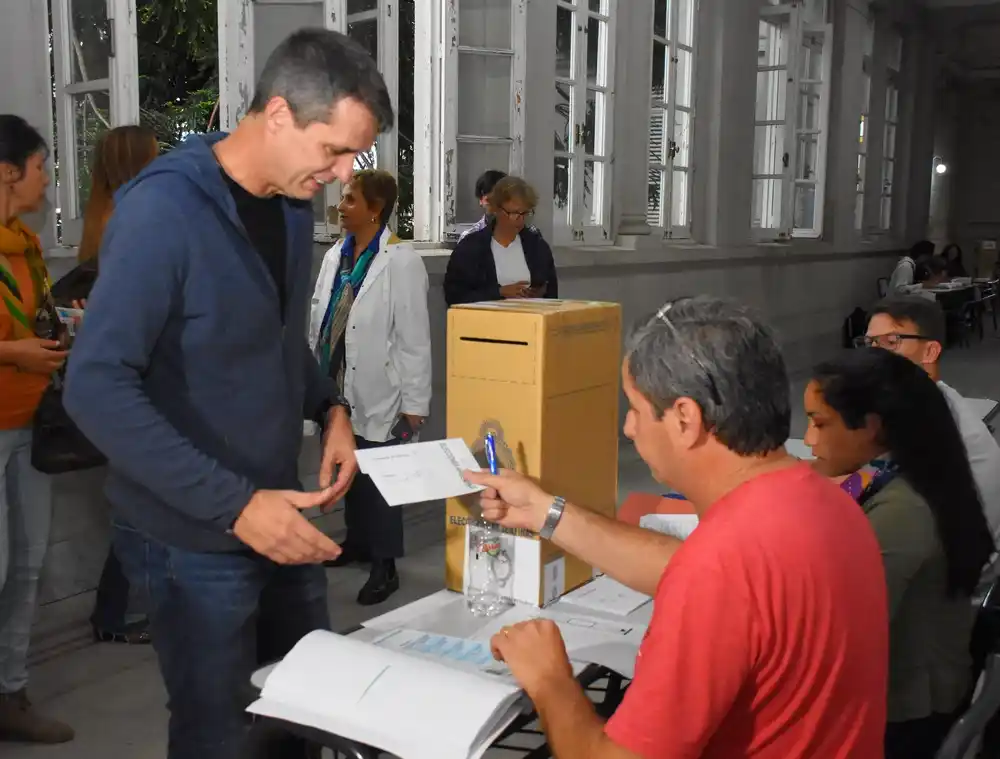 Enrique Cresto: "Concordia es parte de un proyecto provincial y nacional y este protagonismo se ratifica también hoy en las urnas"