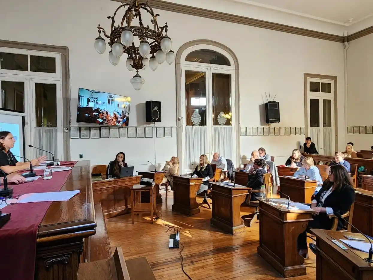 El Concejo Deliberante rindió homenaje al Papa, invocando su ejemplo como político