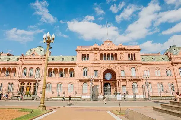 El Gobierno sufrió un nuevo revés en el Senado y quedó expuesta la fragilidad de su estrategia política