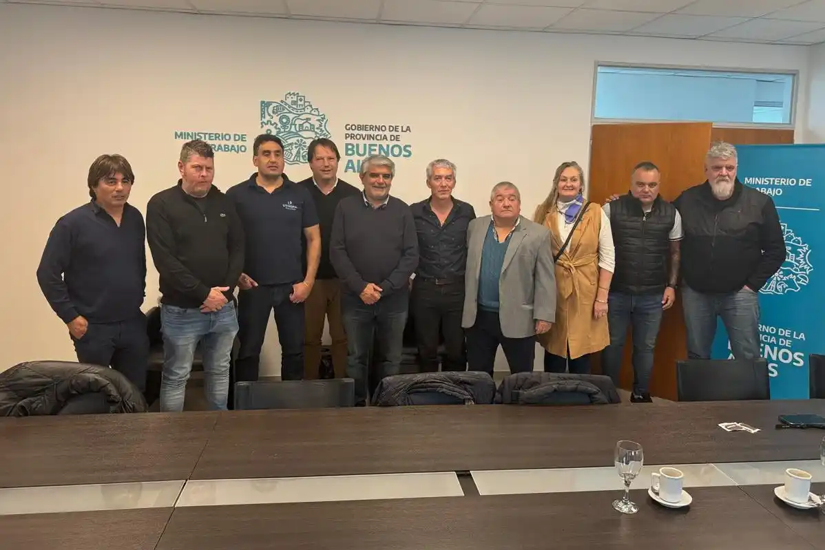 Gastronómicos y el Ministerio avanzaron en acciones que buscan beneficiar a los trabajadores.