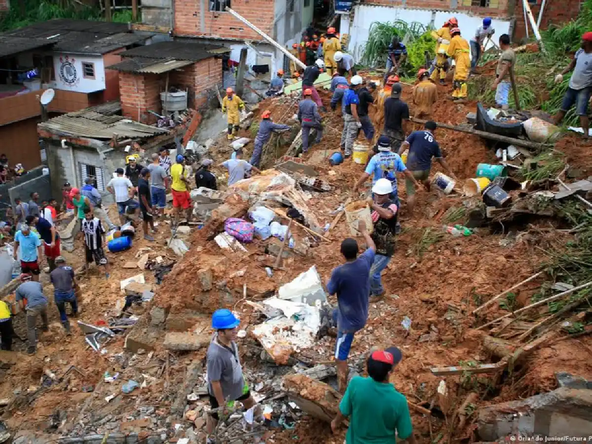 Brasil: suman 48 los muertos por las lluvias y decenas de personas siguen desaparecidas